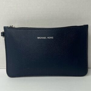 Michael Kors Black Pebbled Leather Jet Set Clutch Bag | PRELOVED!!🖤